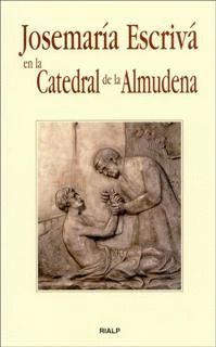 JOSEMARA ESCRIV EN LA CATEDRAL DE LA ALMUDENA